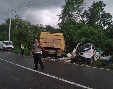 Laka Lantas di KM.45 Marangkayu, Kedua Sopir Mengalami Luka-Luka
