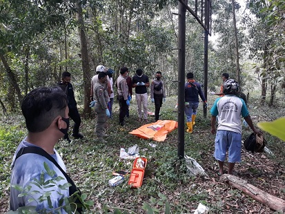 Terima Laporan Pria Gantung Diri, Tim Inafis Lakukan Olah TKP