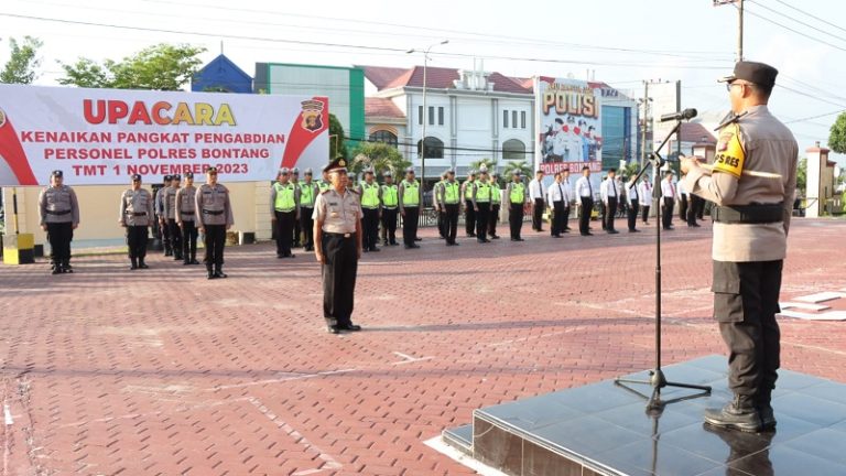 Upacara Kenaikan Pangkat Pengabdian Kapolsek Bontang Barat Naik Pangkat Setingkat Lebih Tinggi