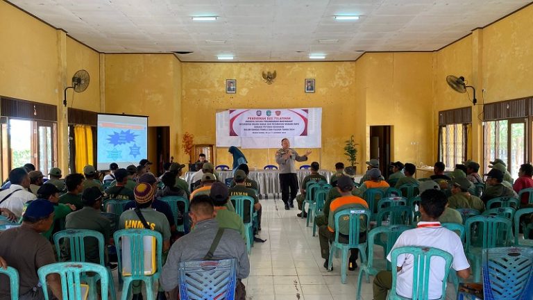 Persiapan Pengamanan Pemilu 2024, Seratus Orang Warga dari Muara Badak Dan Marang Kayu Mendapatkan Pelatihan Linmas