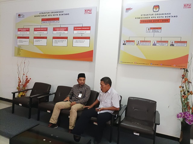 Kasat Tahti Polres Bontang dengan KPU Kota Bontang Melaksanakan Koordinasi Terkait Pelaksanaan Pemungutan Suara Pilpres 2024 di Rutan Polres Bontang