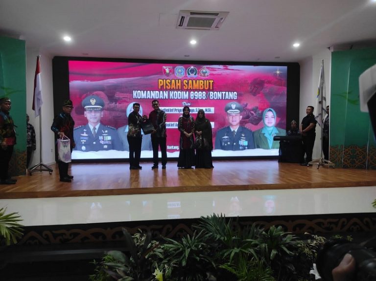 Waka Polres Bontang Hadiri Malam Pisah Sambut Komandan Kodim 0908 Bontang