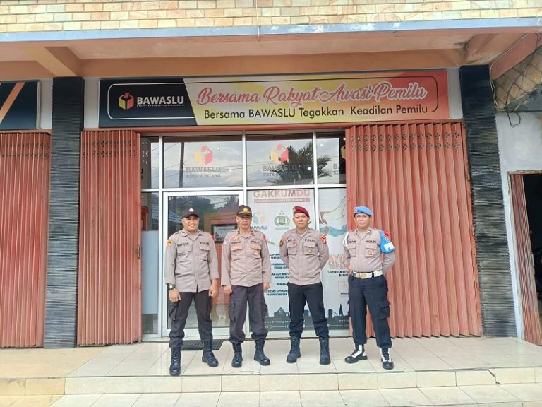 Propam Polres Bontang Melaksanakan Pengecekan Personil Pam KPU dan Bawaslu