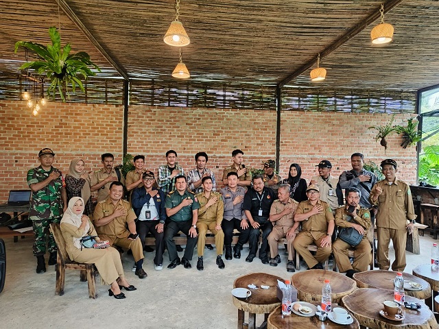 Waka Polsek Muara Badak Hadiri Rakor Penentuan Titik Lokasi Algaka dan Tempat Rapat Umum Pemilu 2024 di Kecamatan Muara Badak