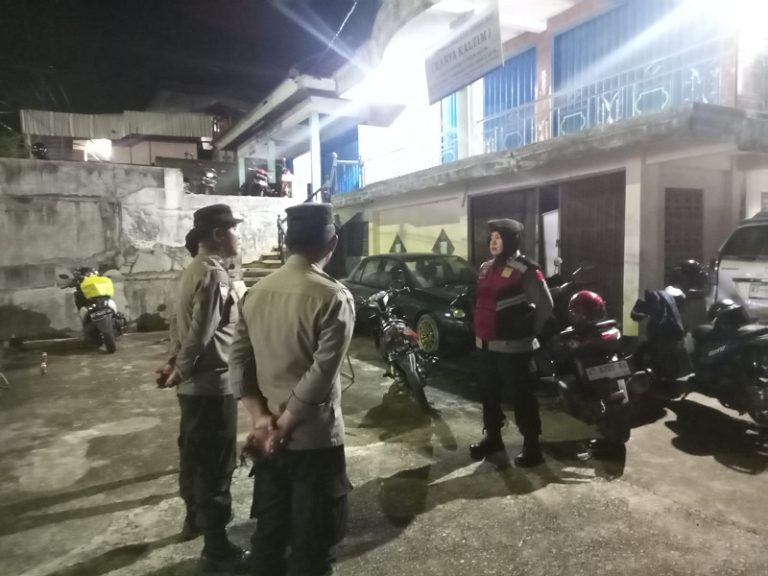Personil Polres Bontang Melaksanakan Pengamanan Kampanye Salah Satu Caleg DPRD Kota Bontang