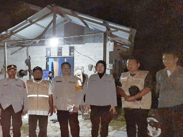 Personil Polres Bontang Melaksanakan Pengamanan Kampanye Salah Satu Caleg DPRD Provinsi Kaltim