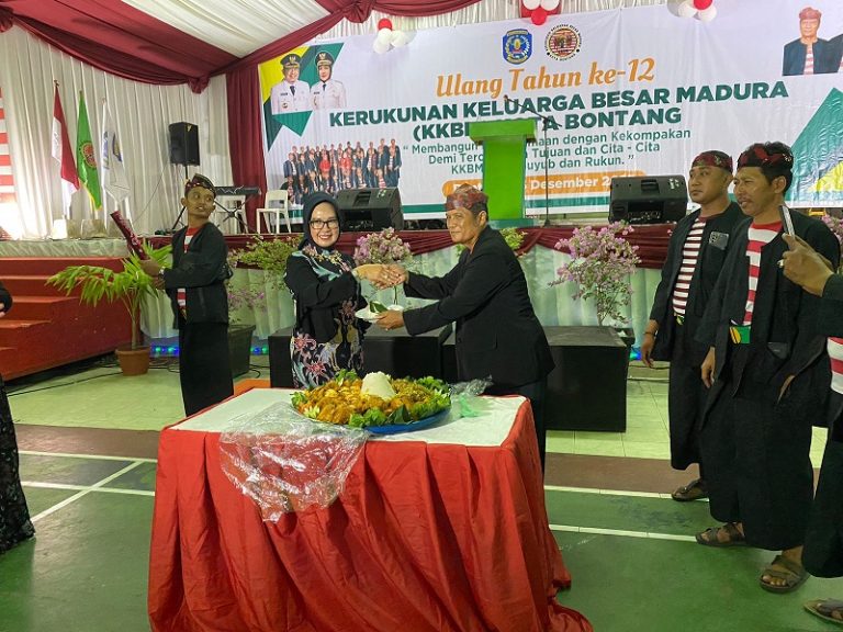 Kasat Binmas Polres Bontang Hadiri Hari Jadi Ke 12 Tahun Kerukunan Keluarga Besar Madura (KKBM) Kota Bontang