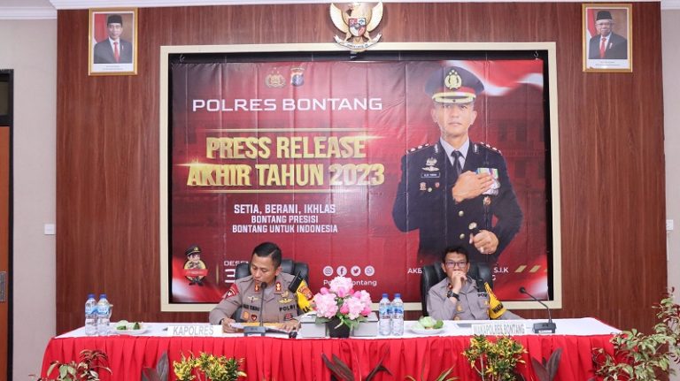 Polres Bontang Gelar Press Release akhir tahun 2023