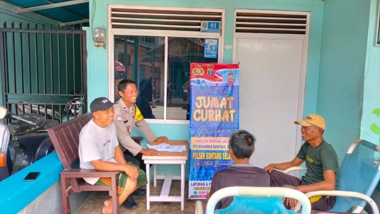 Bhabinkamtibmas Berbas Pantai Ajak Warga Bijak Dalam Menggunakan Medsos