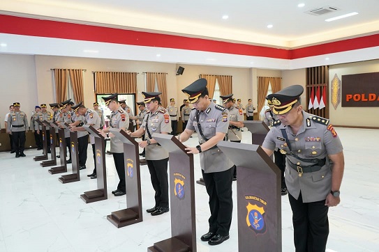Rotasi Jabatan, Kapolda Kaltim Pimpin Sertijab Para Pejabat Utama Dan Para Kapolres Jajaran