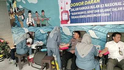 Berkolaborasi Dengan Perusahaan, TNI POLRI Laksanakan Donor Darah