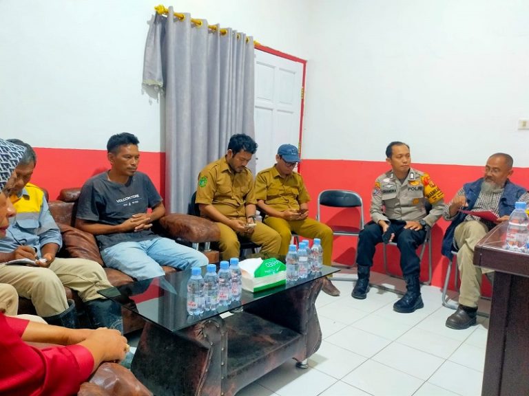 Pengawasan dan Monitoring Keinginan Warga, Bhabinkamtibmas Koordinasi dengan Tiga Pilar Kamtibmas