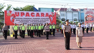 Kapolres Bontang Pimpin Upacara Kenaikan Pangkat Pengabdian