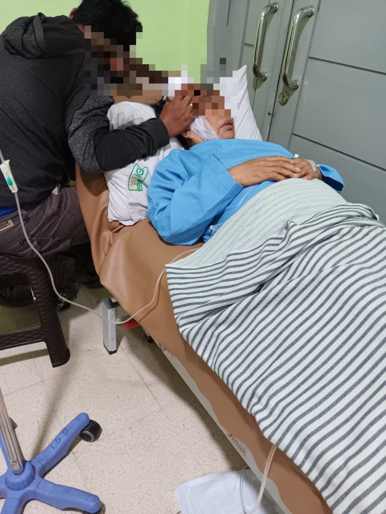 Seorang Ibu Mengalami Luka Karena Terkena Lemparan Pisau Anak Sendiri
