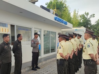 Binwas Terhadap Satpam Bank Kaltimtara, Kanit Binkamsa Tekankan Bersinergi Dengan Polri Dalam Memelihara Kamtibmas