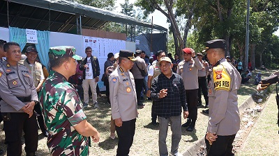 Tinjau Lokasi Pemungutan Suara, Pamatwil Tekankan Keamanan Kotak Suara