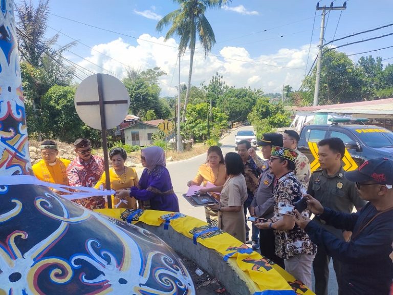 Kapolsek Bontang Barat Hadiri Persemian Tugu Kandiandulang