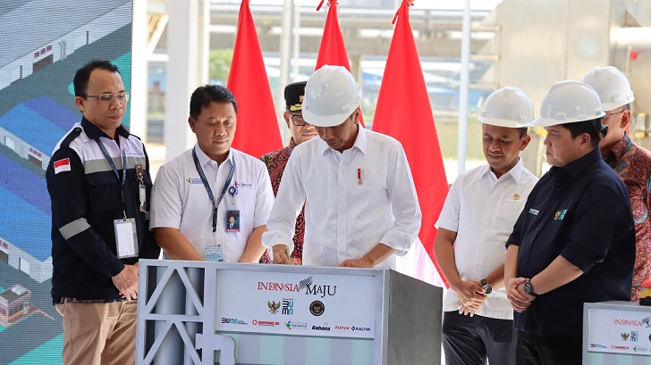 Presiden Joko Widodo Meresmikan Pabrik Bahan Peledak PT. KAN di Bontang