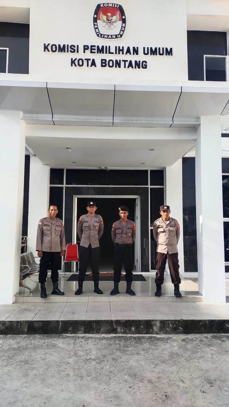 Kantor KPU Bontang Mendapatkan Peengamanan 24 Dari Personil Polres Bontang