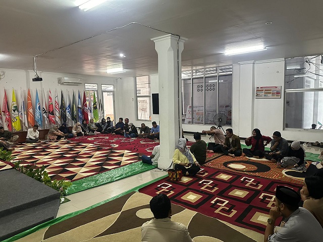Pasca Pencoblosan Capres/Cawapres , Caleg DPR RI/DPD dan DPRD, KPU Kota Bontang Cooling Down adakan Rapat Evaluasi dan Buka Puasa Bersama