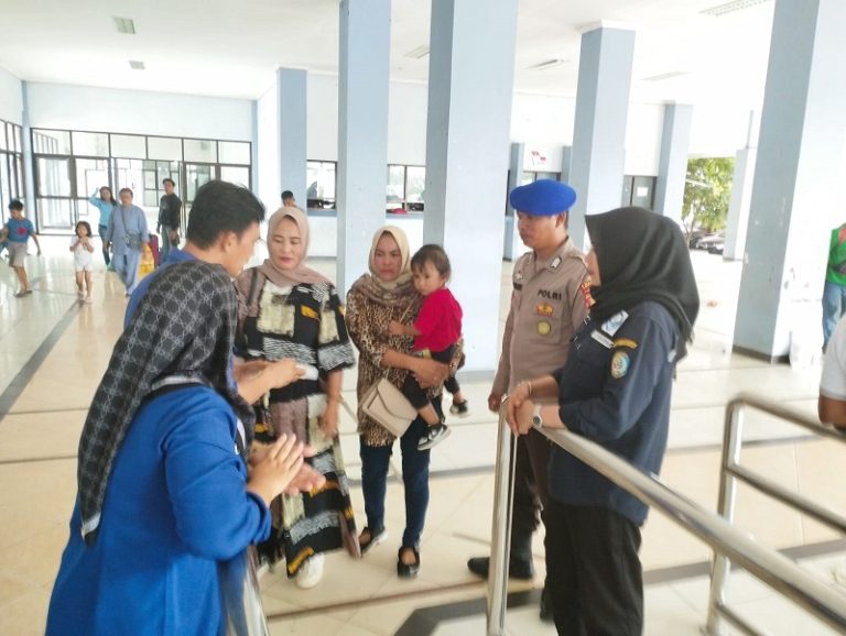 Antisipasi Lonjakan Penumpang Mudik Jelang Lebaran, Sat Polair Polres Bontang Intensifkan Pengawasan dan Pengamanan Pelabuhan