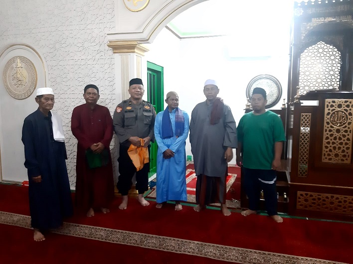 Safari Subuh Jadikan Sarana Pesan Kamtibmas Polsek Marangkayu