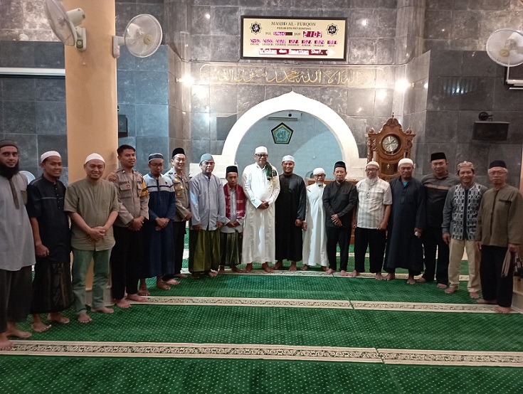 Bangun Kepedulian Sosial, Polsek Bontang Barat Berintegrasi Dengan Pemkot Bontang Melalui Safari Ramadhan
