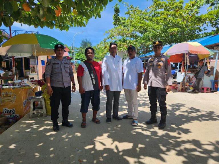 Libur Lebaran 2024, Polsek Marangkayu laksanakan Patroli di Pantai Biru Kresik Imbau Orang Tua Awasi Anak