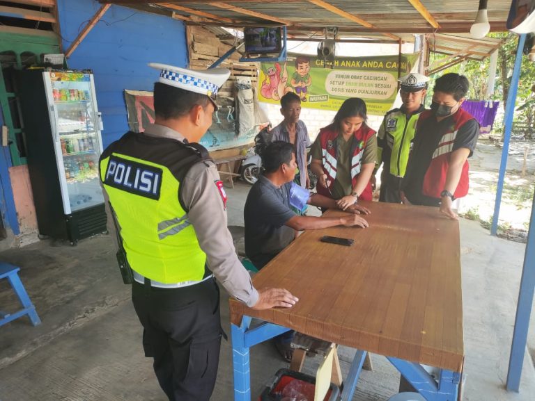 Pastikan keselamatan Masyarakat saat Mudik Polres Bontang lakukan sosialisai kamseltibcar lantas dan pemeriksaan Kesehatan Driver Bus dan angkutan kota