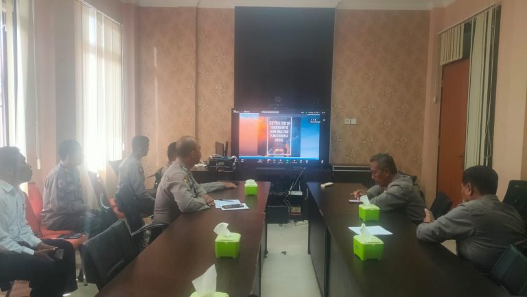 PJU Polres Bontang mengikuti zoom meeting Forum Polri belajar bersama membangun integritas dan pelayanan yang berkualitas serta anti korupsi