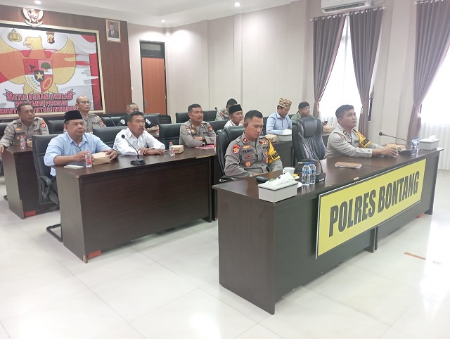 Bangun Persatuan dan kesatuan, Polres Bontang ikuti Dialog Publik via zoom dengan tema “Perkuat Persatuan Bangsa, Lanjutkan Agenda Pembangunan Nasional Menyongsong Indonesia Emas 2045″