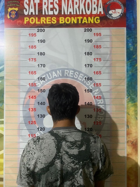 Usai Transaksi Sabu, Seorang Pemuda di Tanjung Laut Indah Diringkus Polisi di Rumahnya