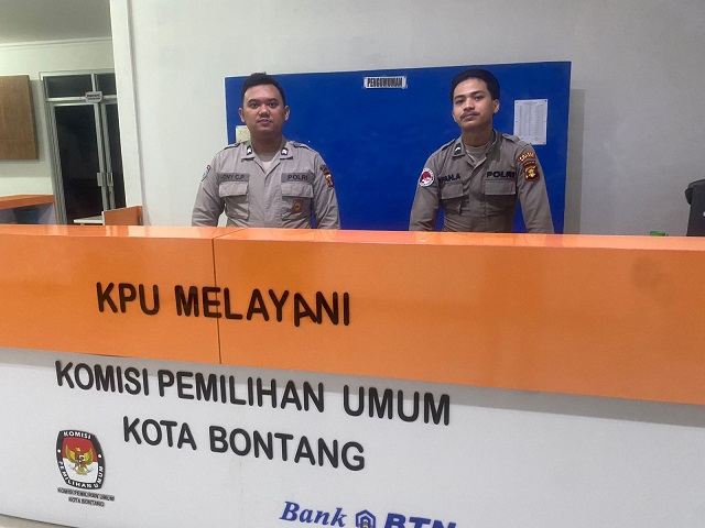 Pastikan Kondusifitas, Polres Bontang laksanakan Pam Kantor KPU Kota Bontang