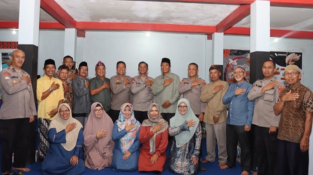 Silaturahmi Bekesah Kapolres Bontang dengan Paguyuban Tulung Agung Kota Bontang