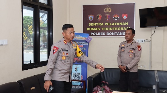 Tingkatkan Kualitas Pelayanan, Kapolres Bontang Lakukan Pengecekan Pelayanan Publik SPKT