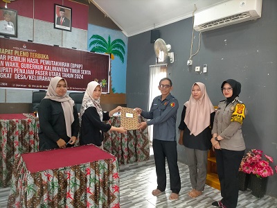 Kawal Dan Amankan Rapat Pleno Terbuka Rekapitulasi DPHP di Desa Karang Jinawi, Kecamatan Sepaku, Kabupaten PPU
