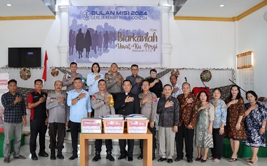 Kapolres Bontang gelar Minggu Kasih di Gereja Kemah Injil Indonesia (GKII) Bontang