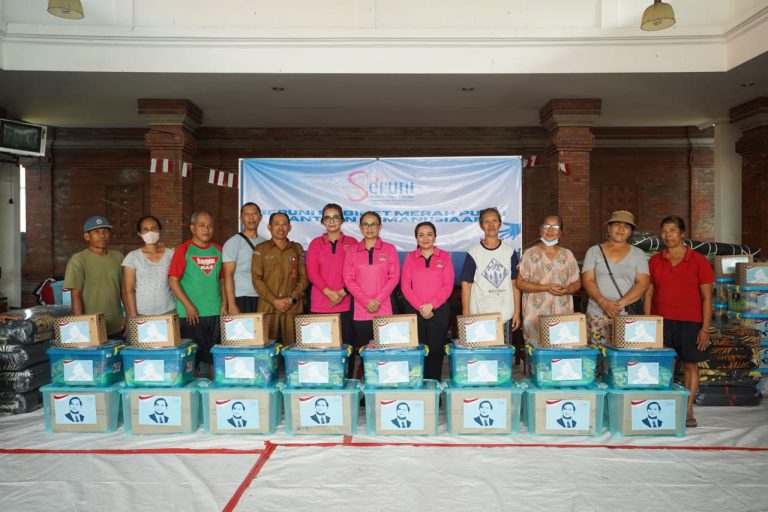 Peduli Sesama, Ketua Umum Bhayangkari salurkan bantuan untuk Masyarakat Terdampak Banjir di Bali Peduli Sesama, Ketua Umum Bhayangkari salurkan bantuan untuk Masyarakat Terdampak Banjir di Bali