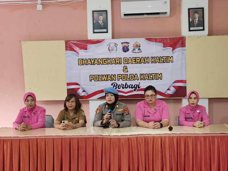 Bhayangkari & Polwan Polda Kaltim Gelar Bakti Sosial: 50 Warga Sepinggan Terima Bantuan Tunai