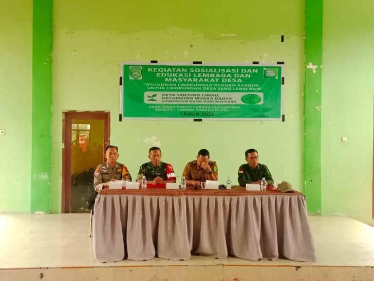 Bhabinkamtibmas Tanjung Limau monitoring Sosialisasi dan Edukasi Desa Tanjung Limau: Wujudkan Lingkungan Rendah Karbon