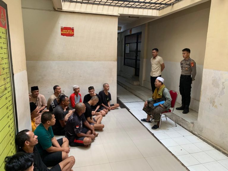 Binrohtal Warga Binaan Rutan Polres Bontang: Menjemput Hidayah, Meraih Berkah